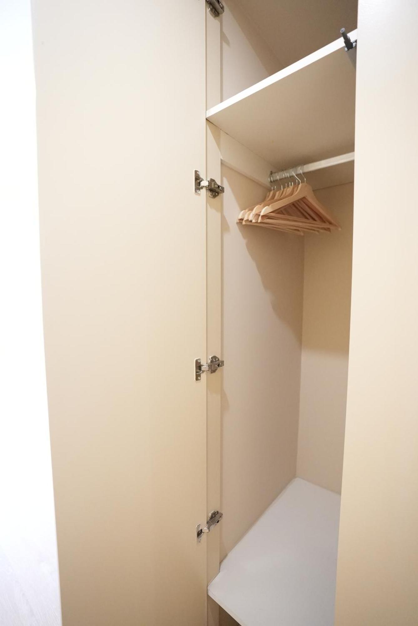 On - Family - Free Parking & Pet Friendly Apartment