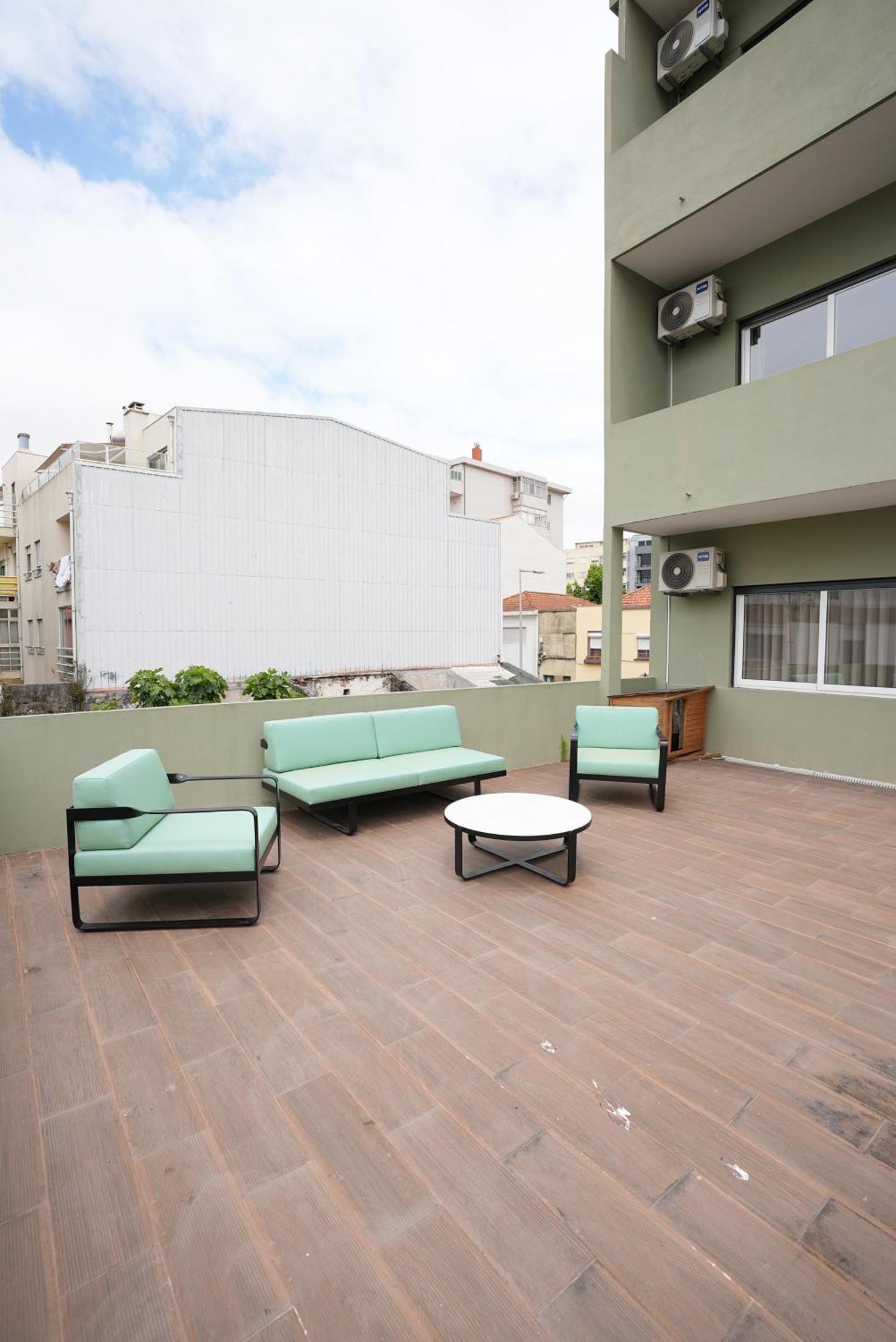 On - Family - Free Parking & Pet Friendly *